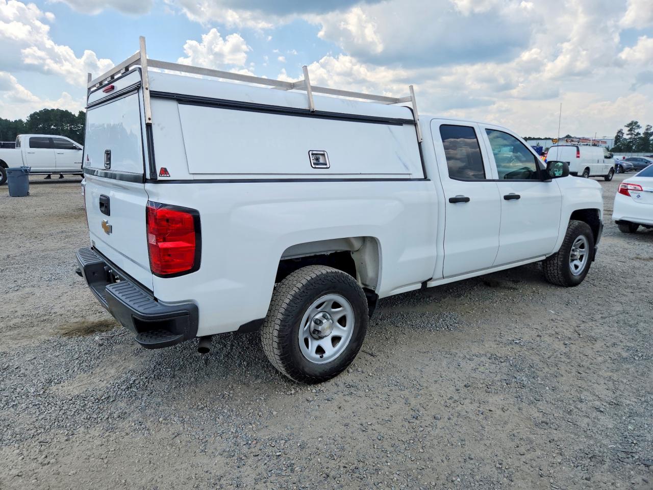 2017 CHEVROLET SILVERADO C1500 — снимка 3