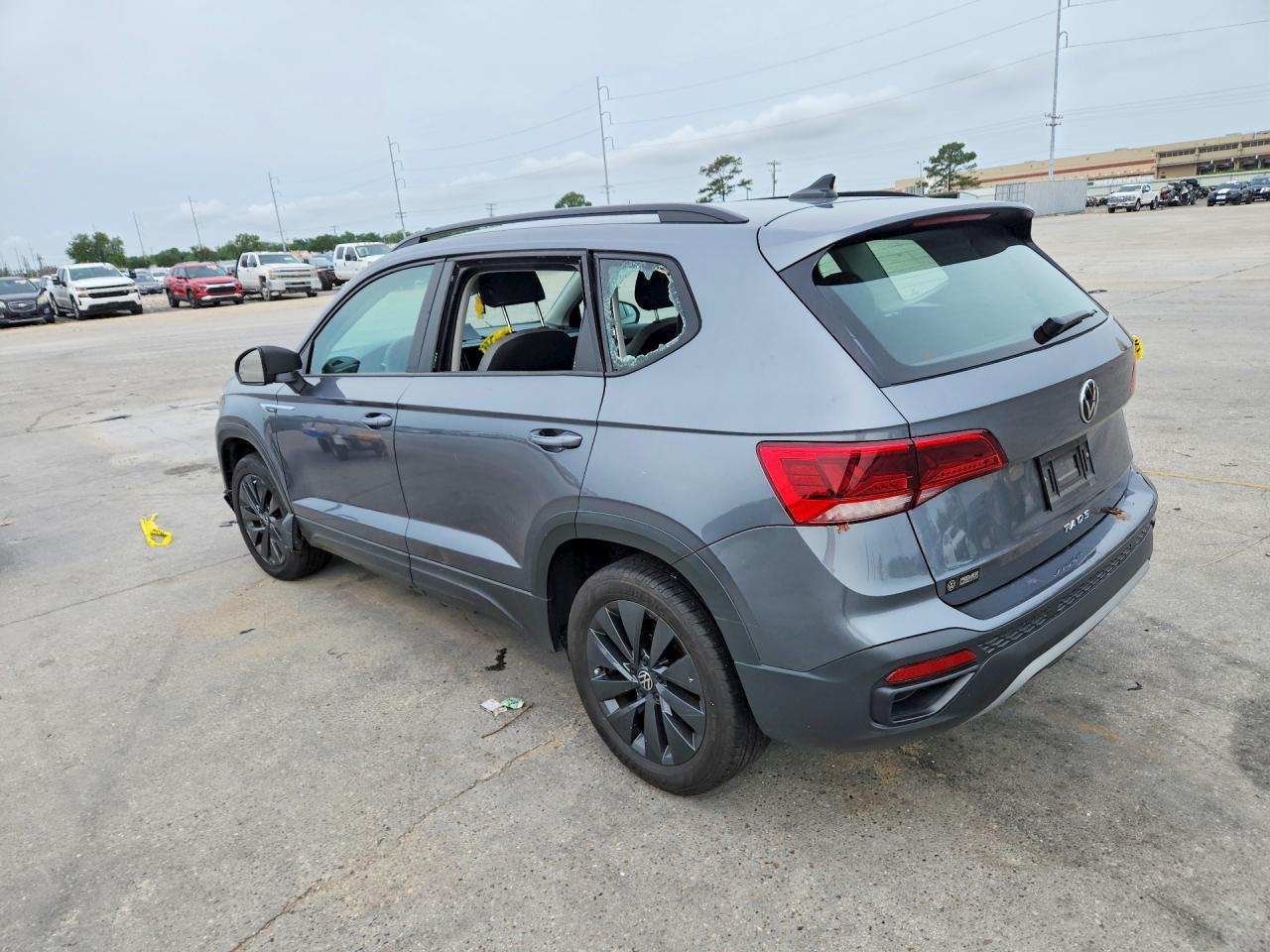 2024 VOLKSWAGEN TAOS S — снимка 2