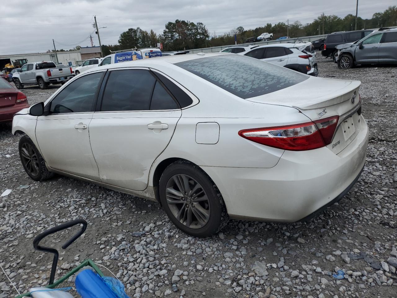 2017 TOYOTA CAMRY LE — снимка 2