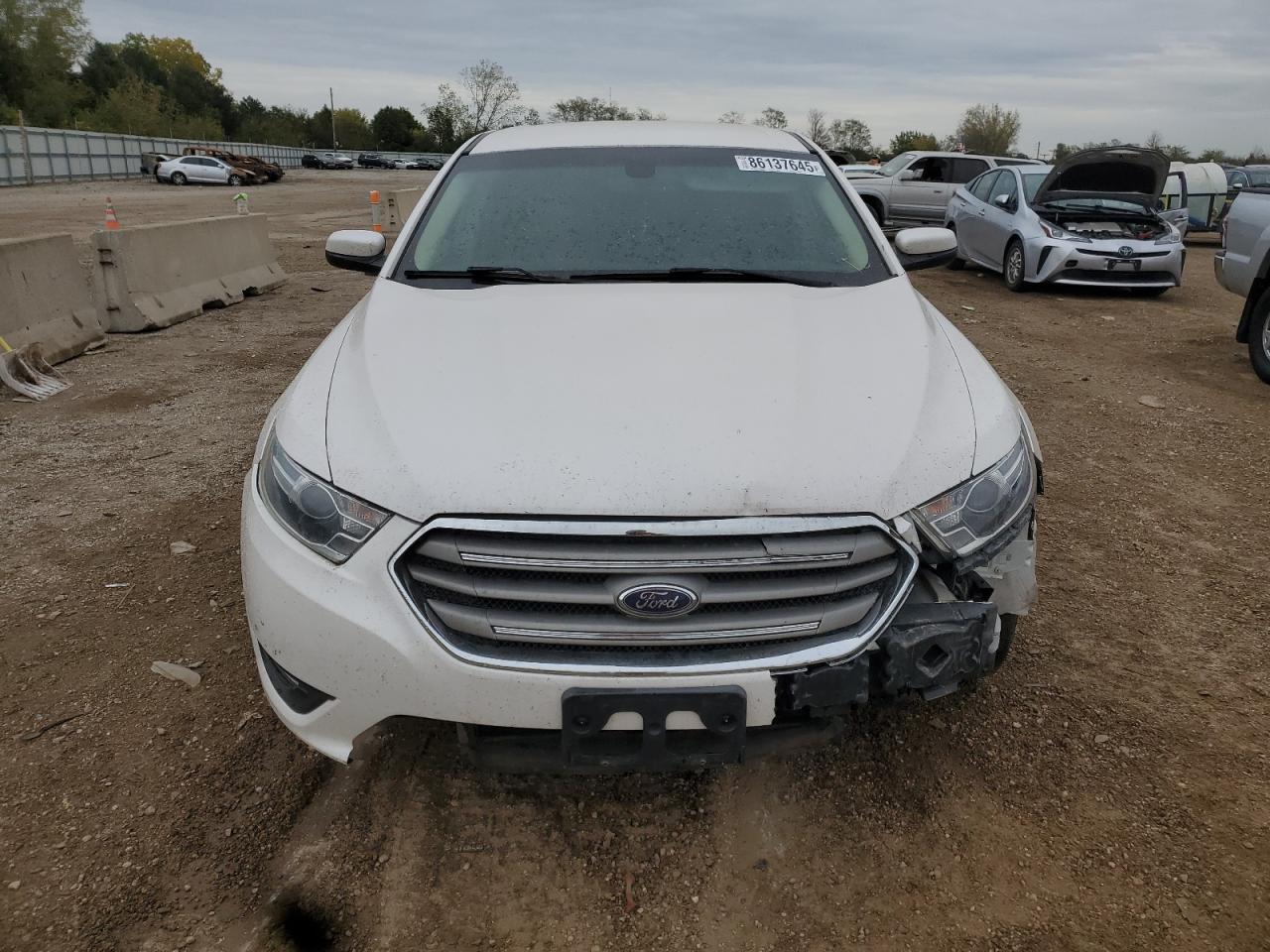2016 FORD TAURUS SEL — снимка 5