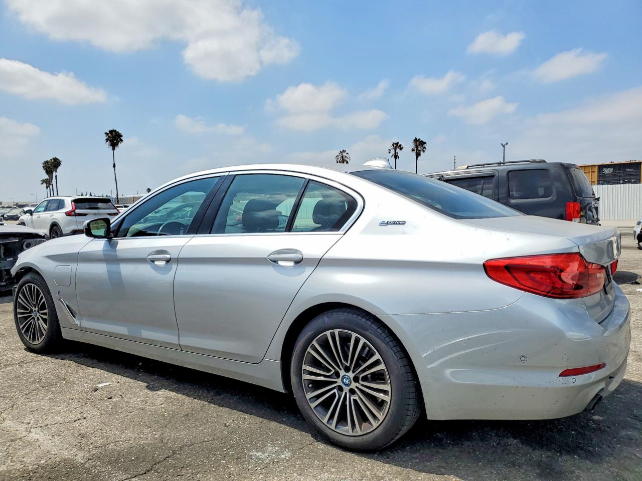 2019 BMW 530XE — снимка 2