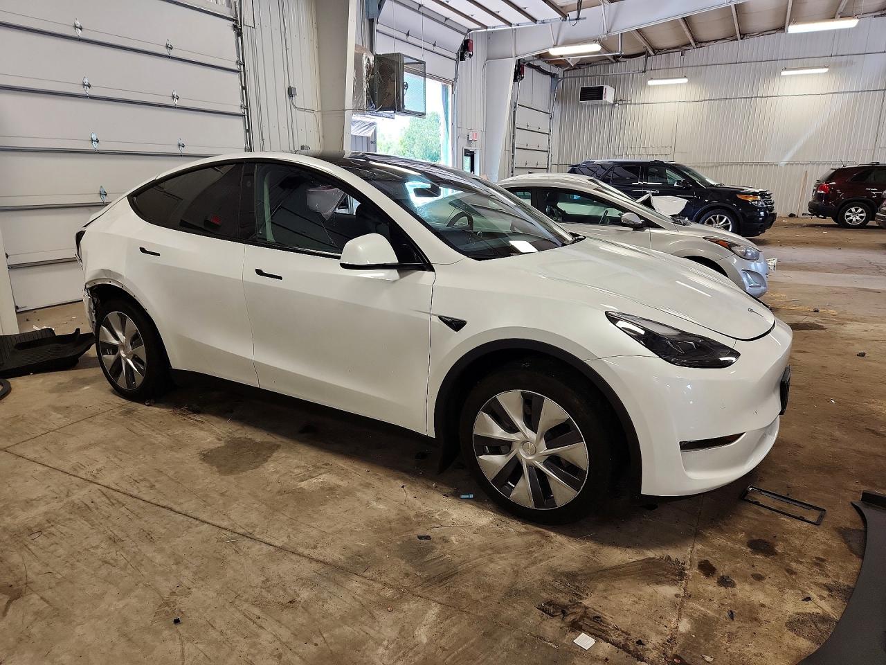 2024 TESLA MODEL Y — снимка 4