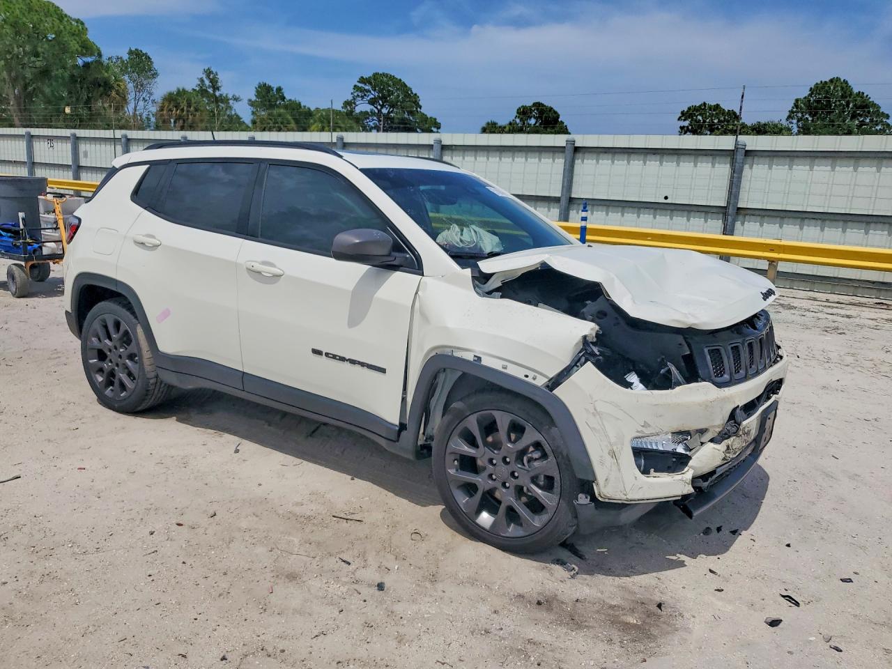 2021 JEEP COMPASS 80TH EDITION — снимка 4