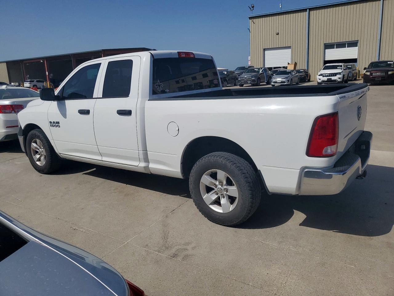 2018 RAM 1500 ST — снимка 2