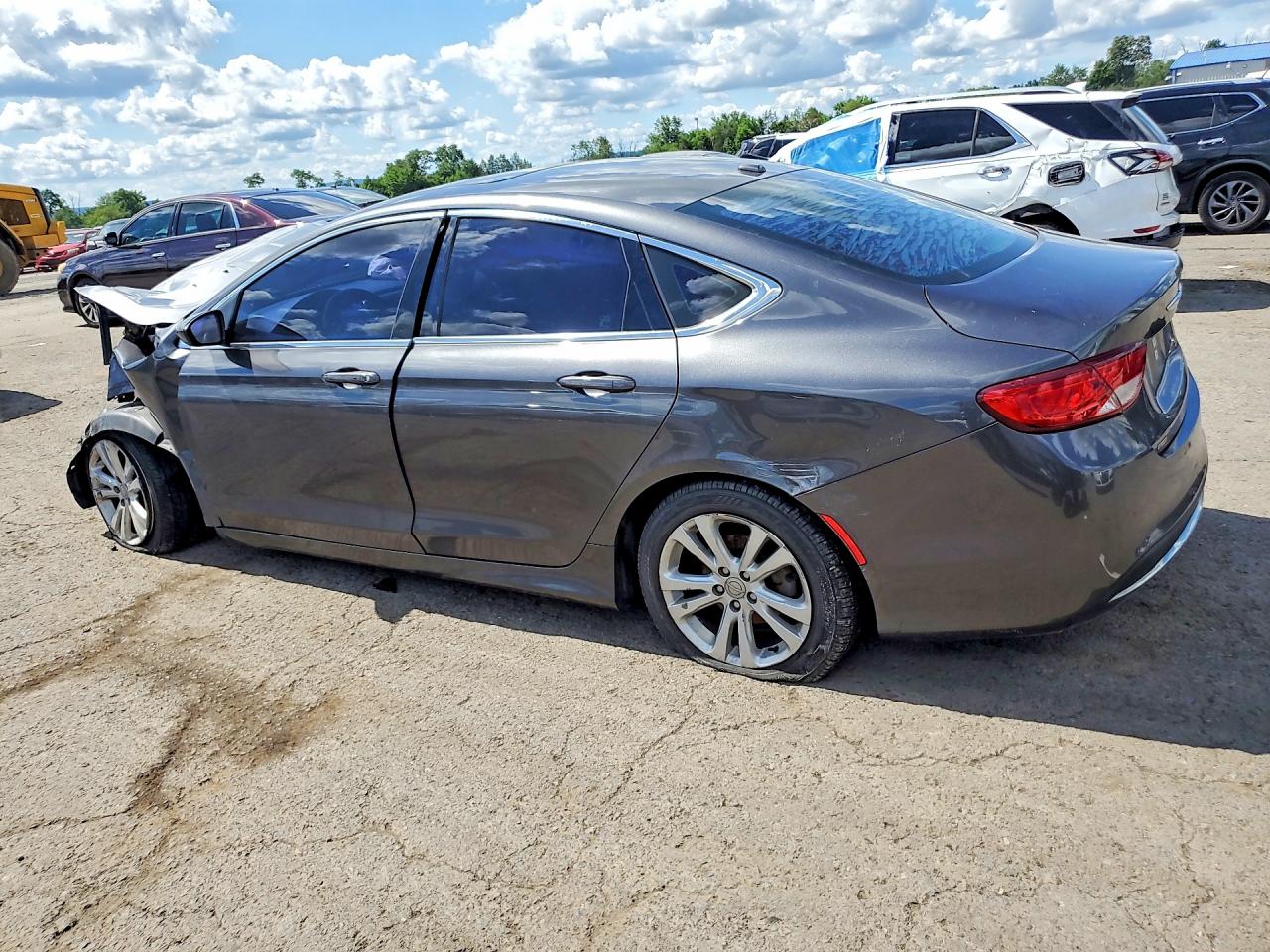 2015 CHRYSLER 200 LIMITED — снимка 2