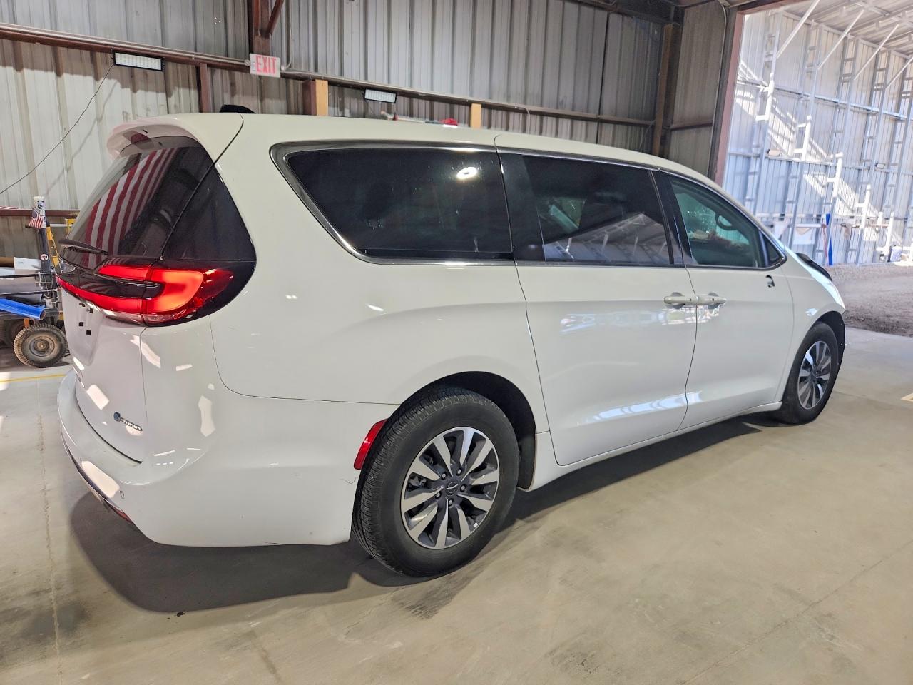 2024 CHRYSLER PACIFICA HYBRID SELECT — снимка 3