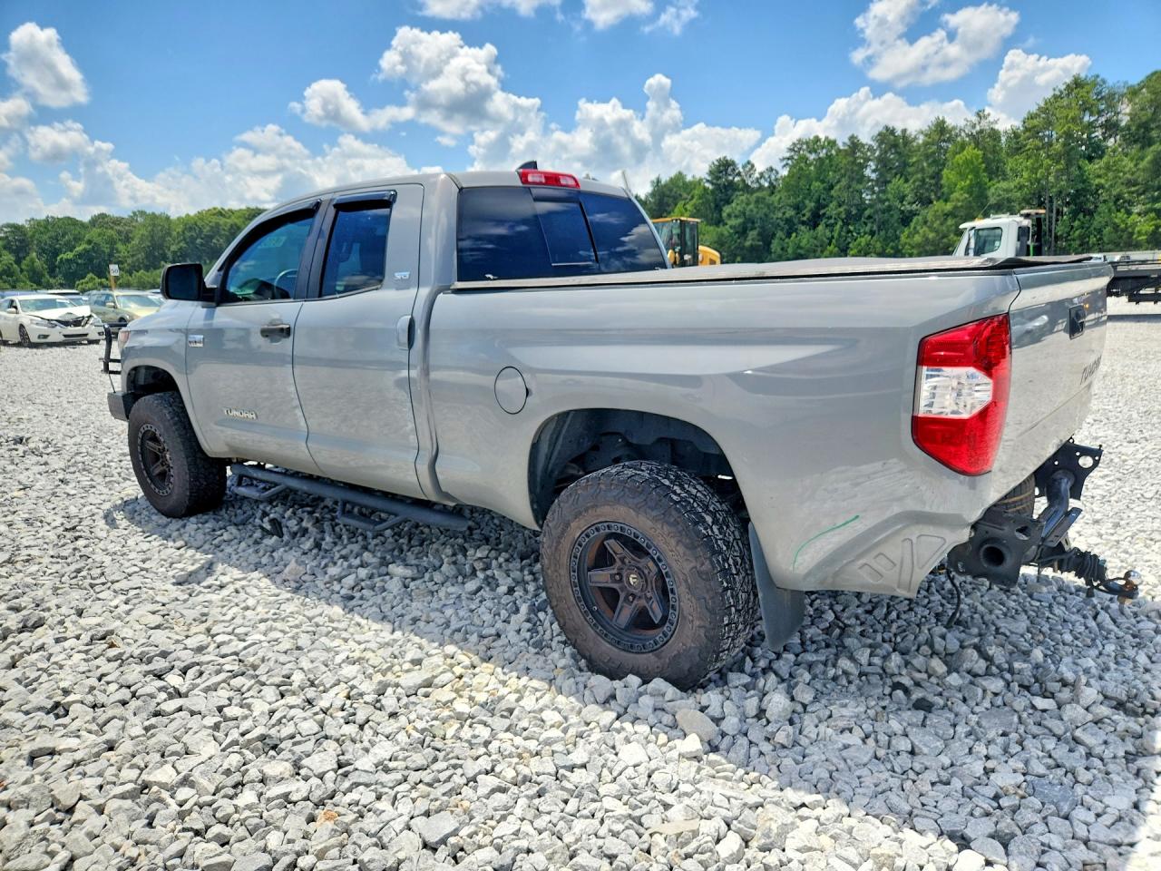 2021 TOYOTA TUNDRA SR5 — снимка 2