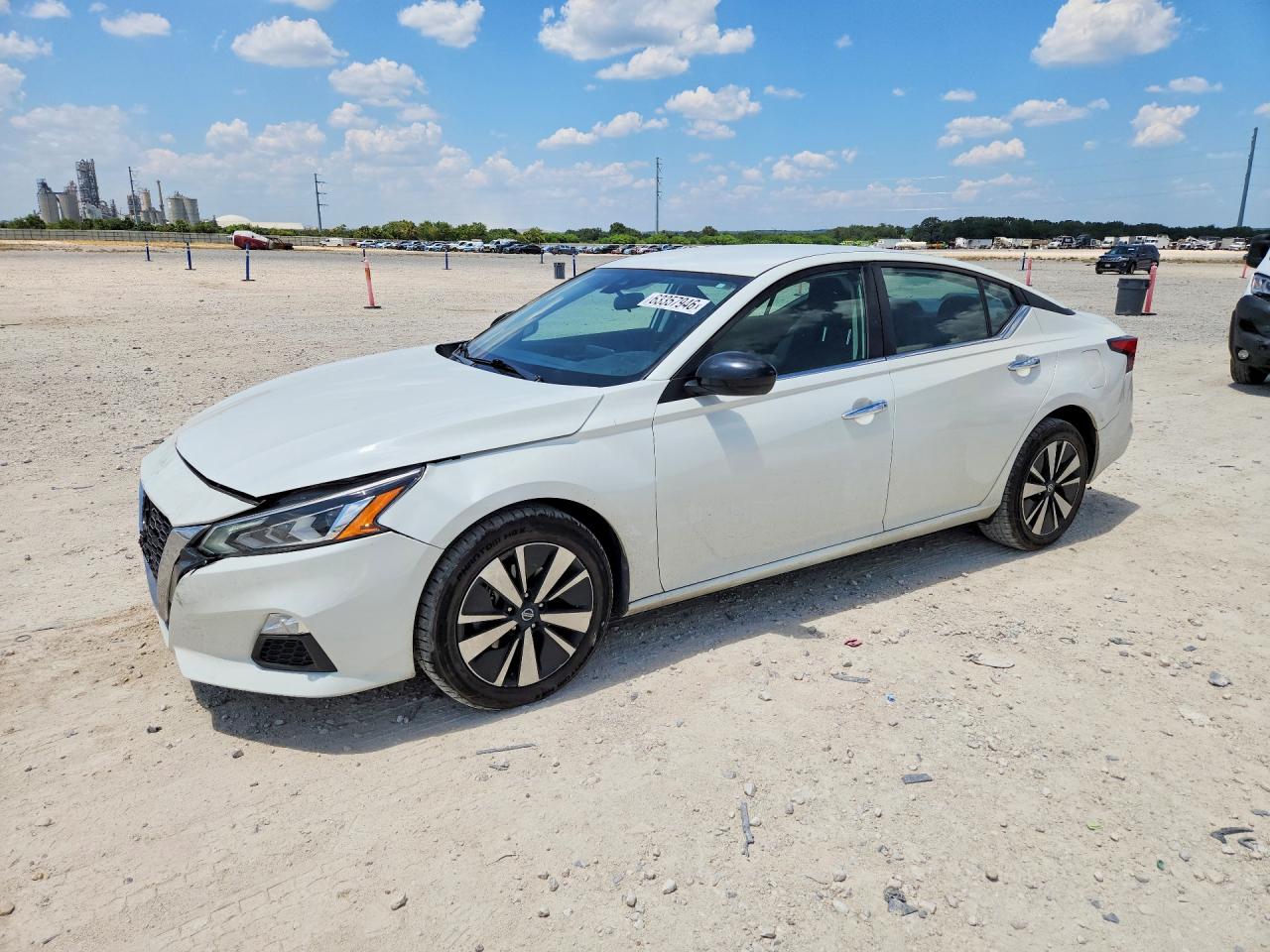 2022 NISSAN ALTIMA SV
