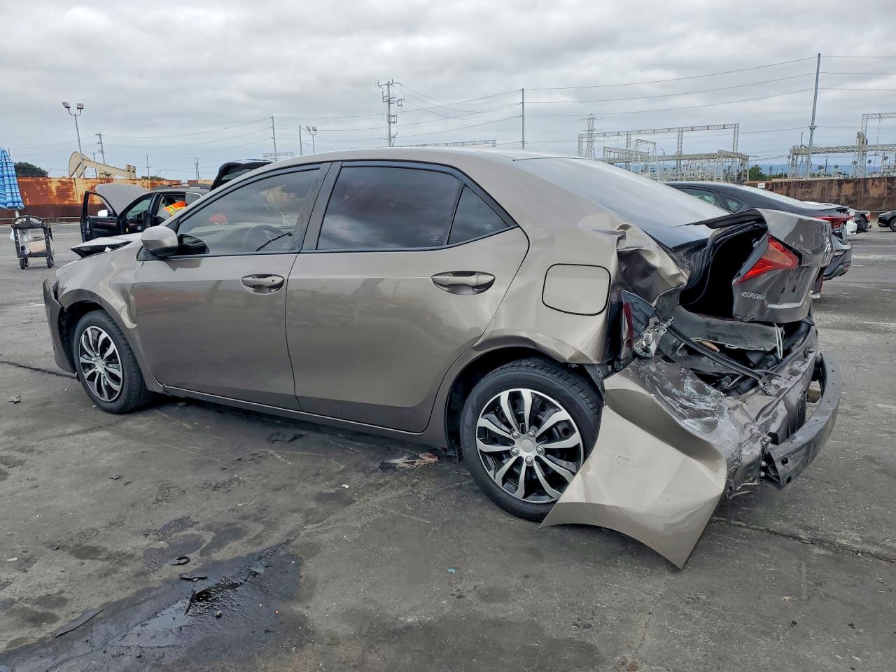 2019 TOYOTA COROLLA LE — снимка 2