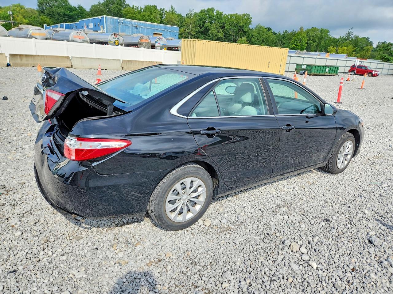 2015 TOYOTA CAMRY LE — снимка 3