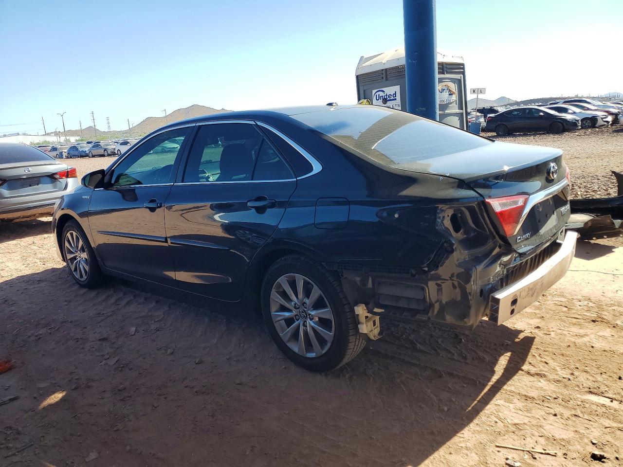 2017 TOYOTA CAMRY HYBRID XLE — снимка 2