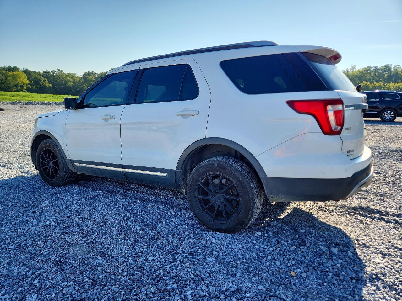2017 FORD EXPLORER XLT — снимка 2