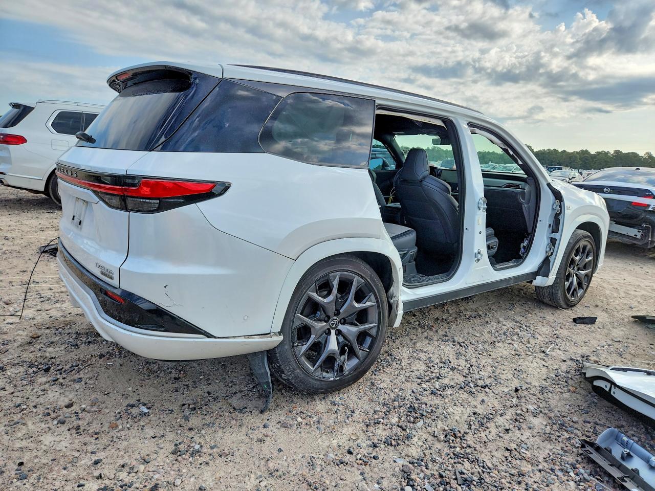 2025 LEXUS TX 500H F SPORT PERFORMANCE PREMIUM — снимка 3