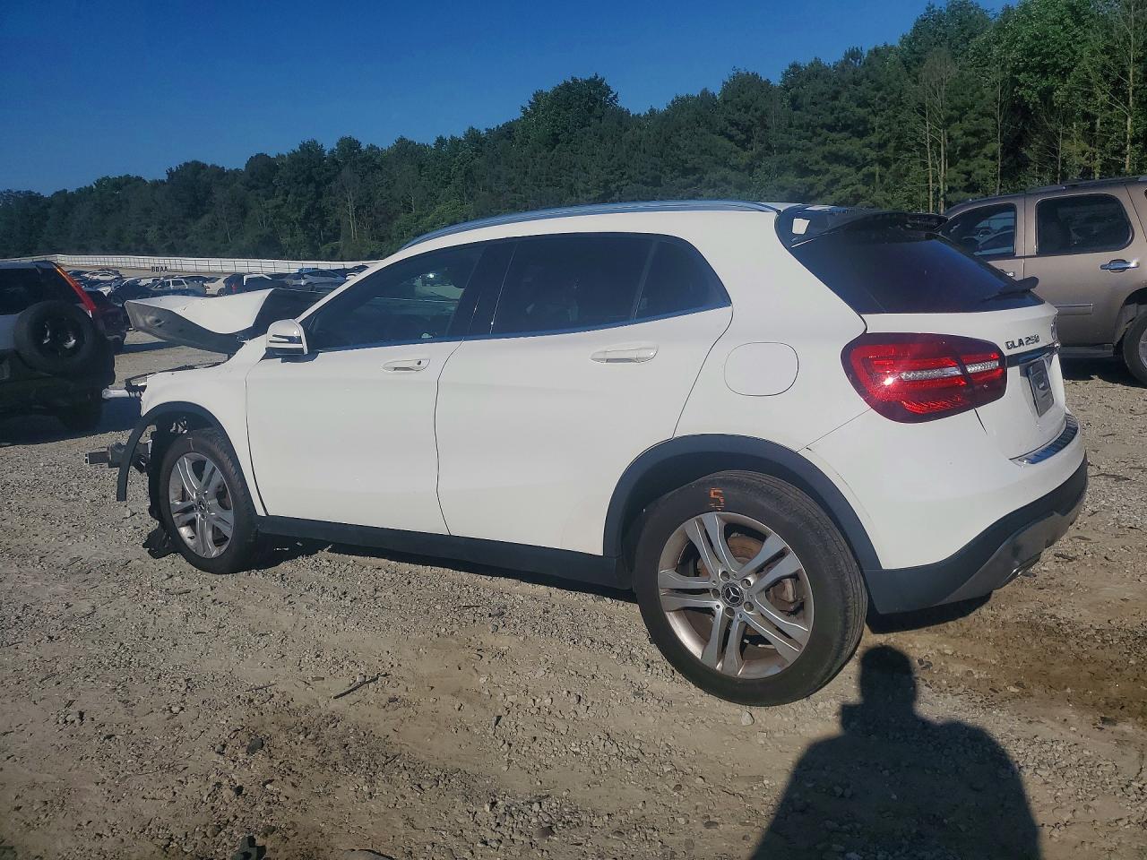 2020 MERCEDES-BENZ GLA 250 — снимка 2