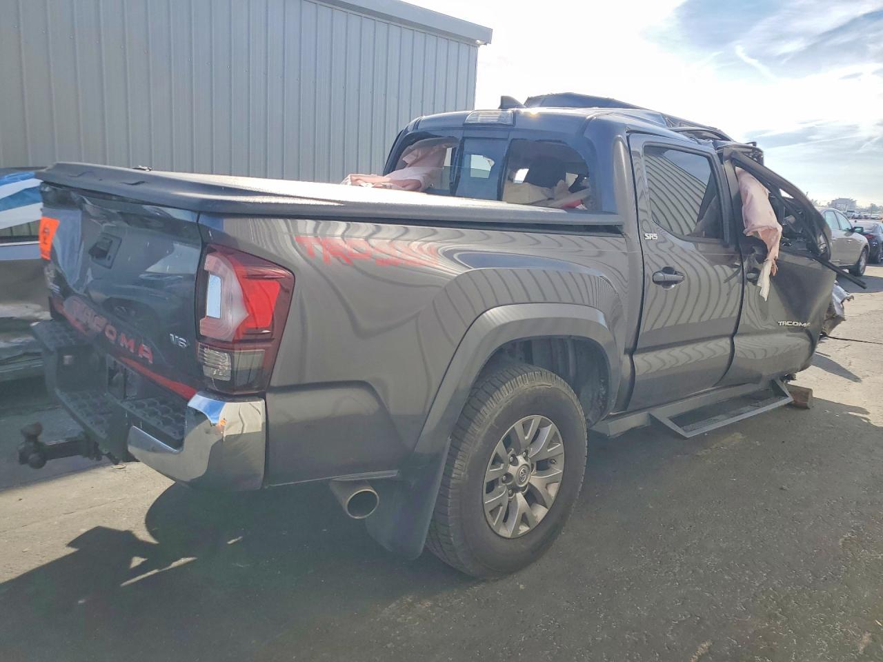 2018 TOYOTA TACOMA SR5 V6 — снимка 3
