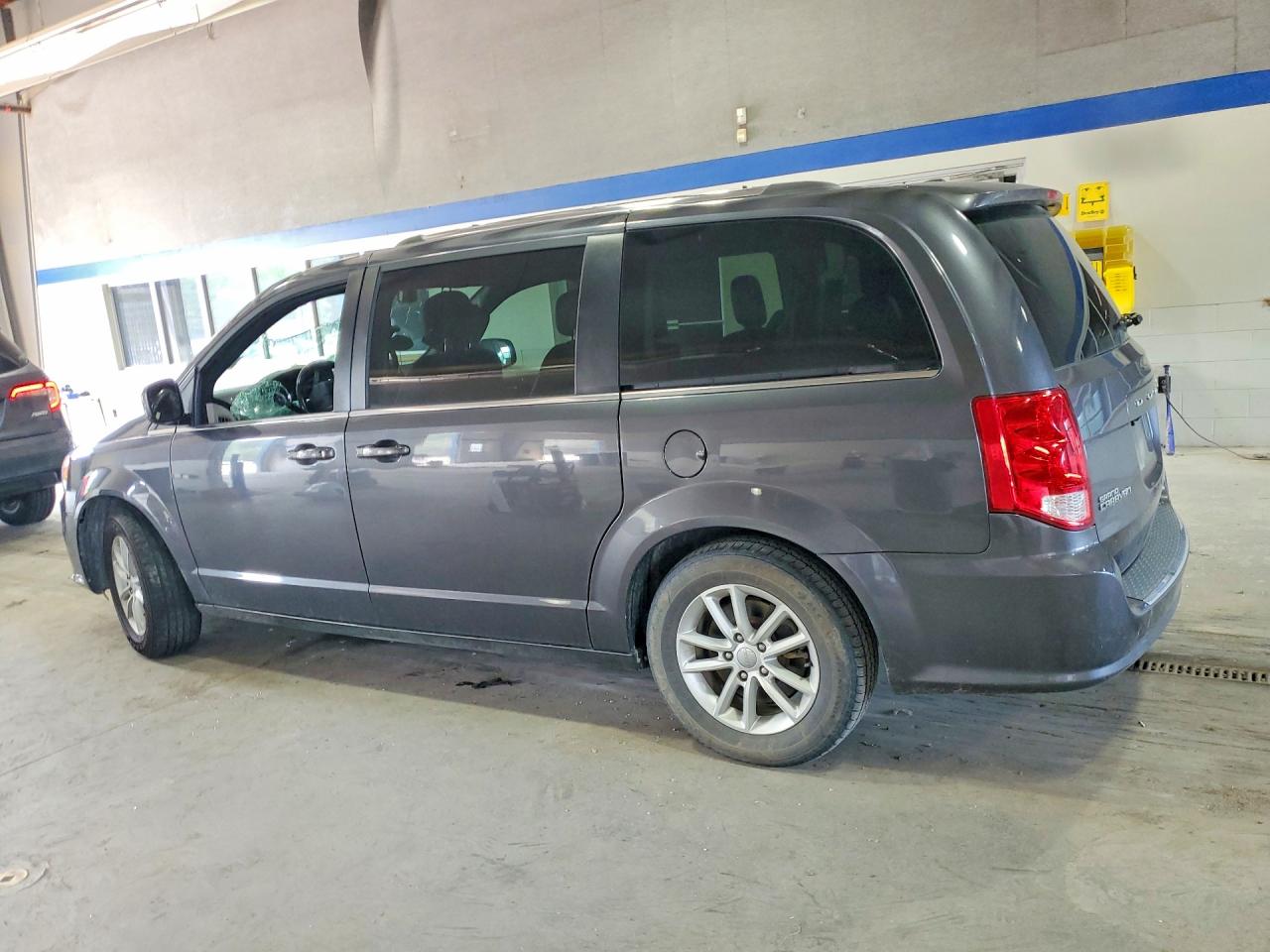 2019 DODGE GRAND CARAVAN SXT — снимка 2
