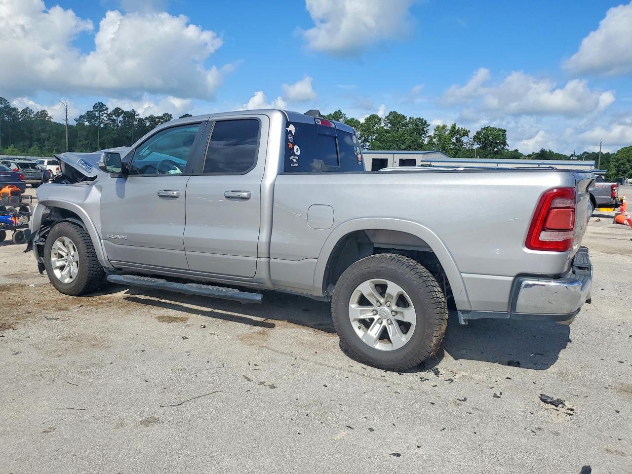 2019 RAM 1500 LARAMIE — снимка 2