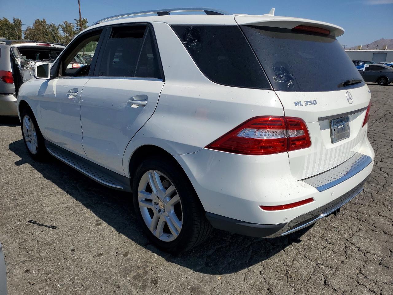 2015 MERCEDES-BENZ ML 350 4MATIC — снимка 2