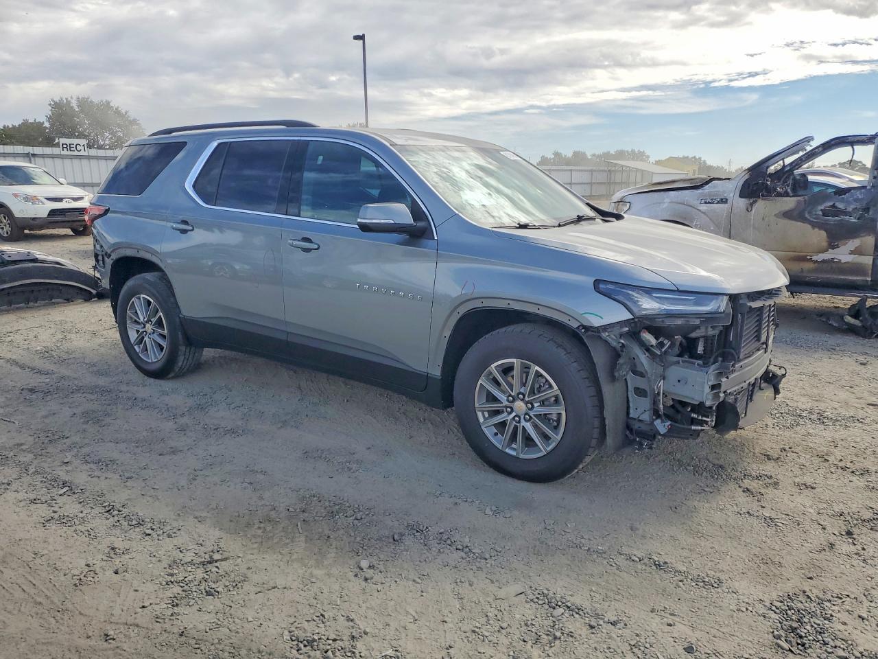 2023 CHEVROLET TRAVERSE LT — снимка 4