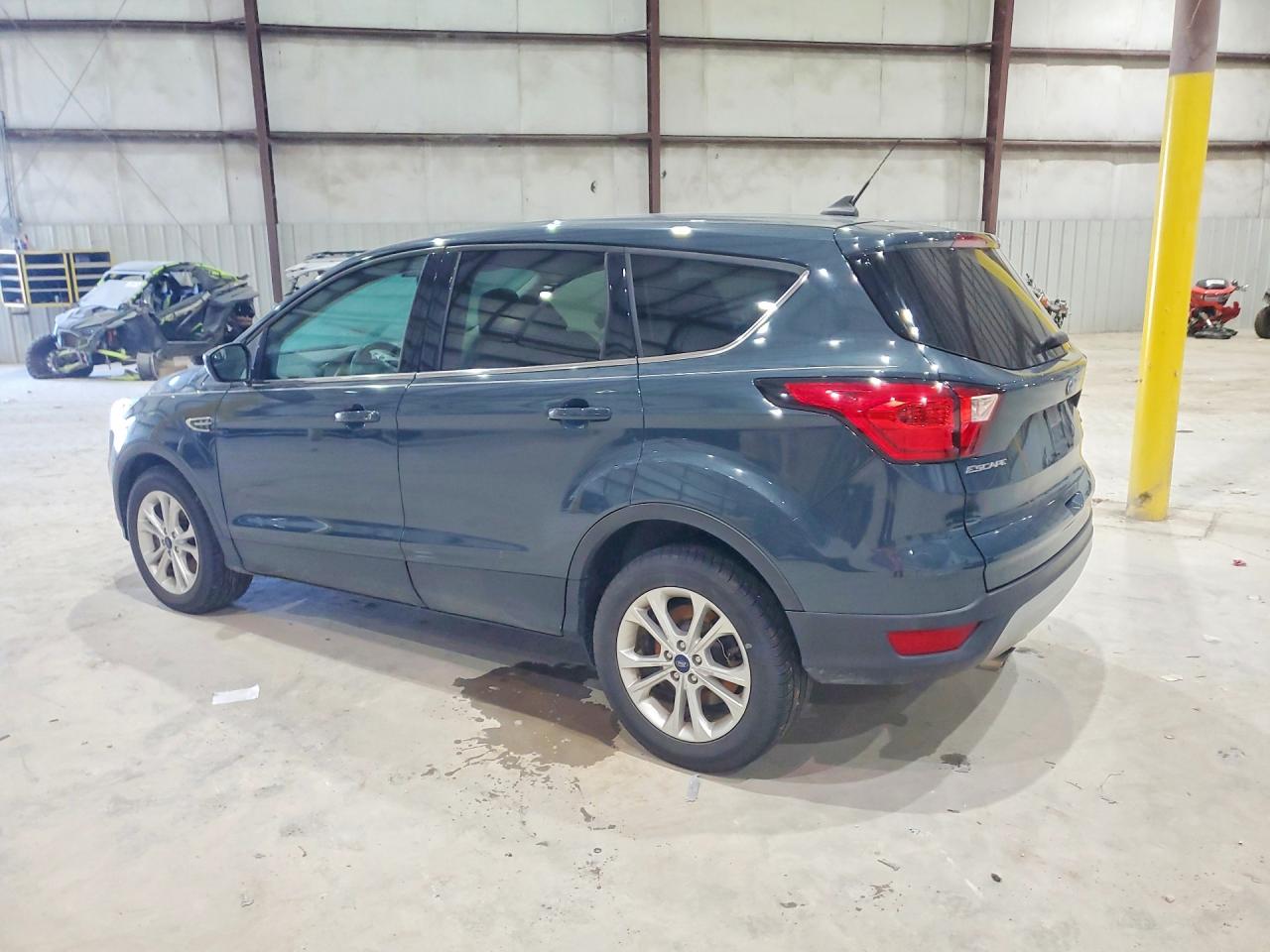 2019 FORD ESCAPE SE — снимка 2