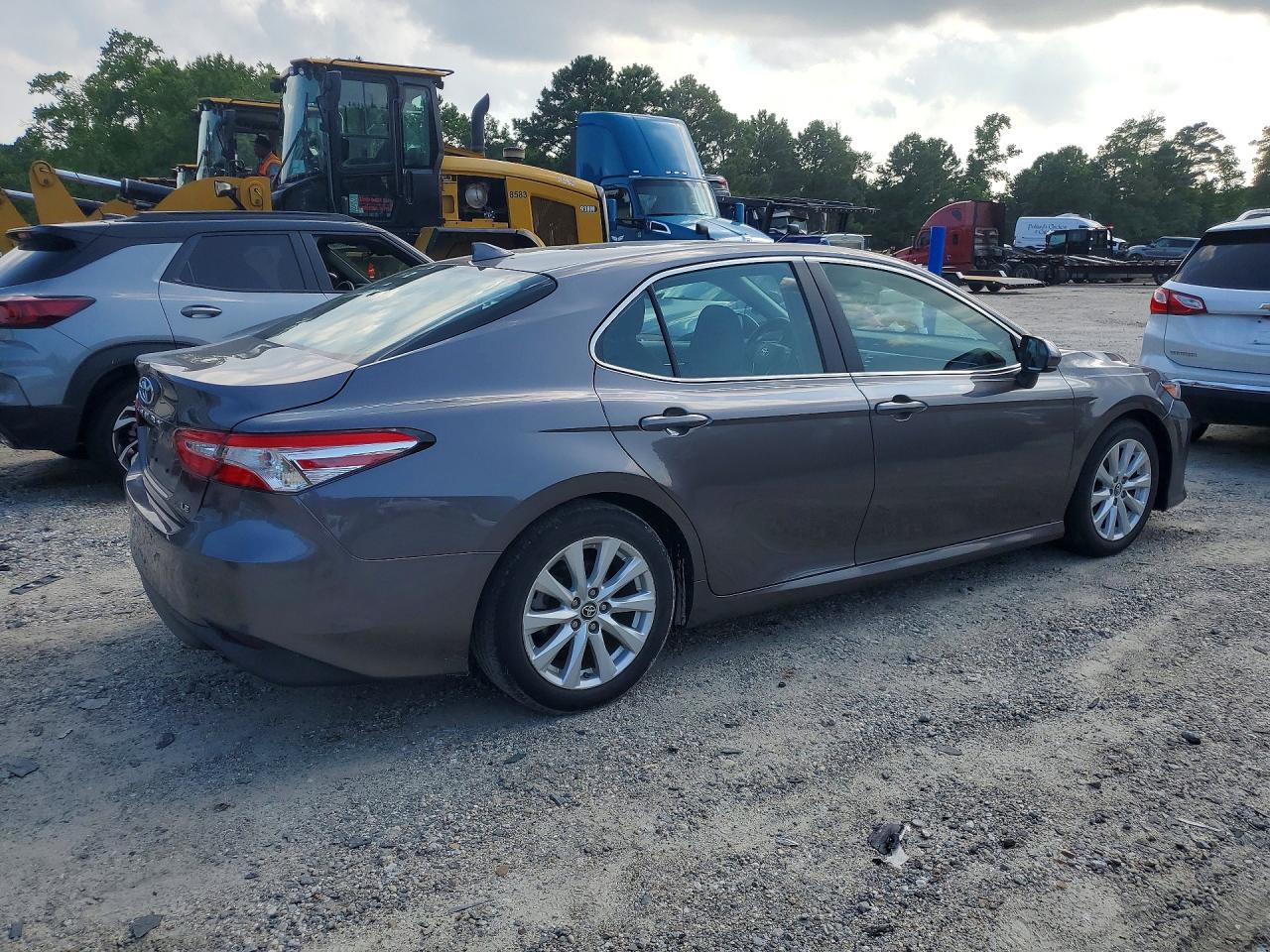 2019 TOYOTA CAMRY LE — снимка 3