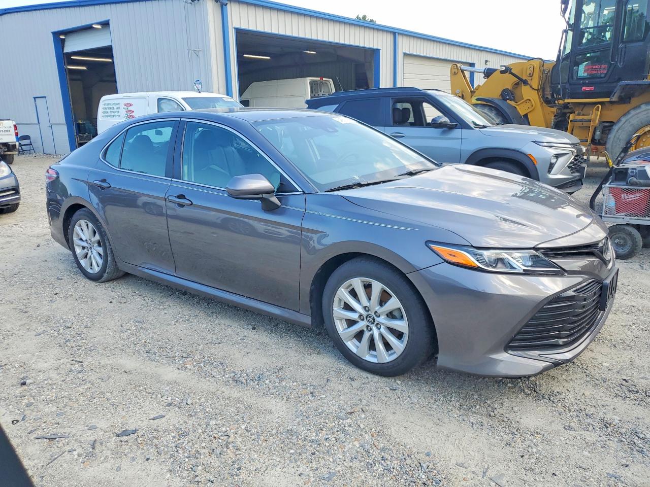 2019 TOYOTA CAMRY LE — снимка 4
