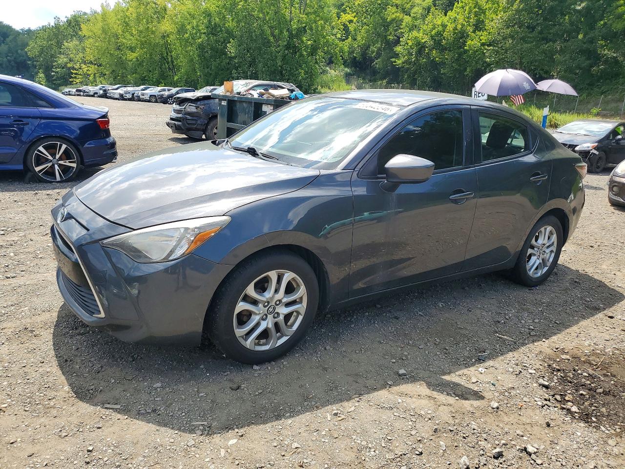 2017 TOYOTA YARIS