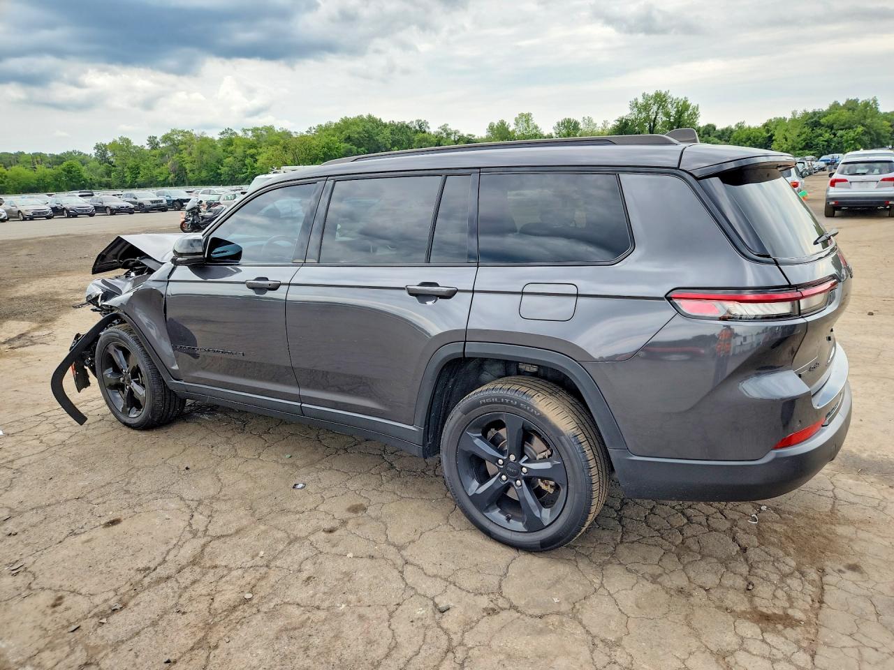 2022 JEEP GRAND CHEROKEE L LAREDO — снимка 2
