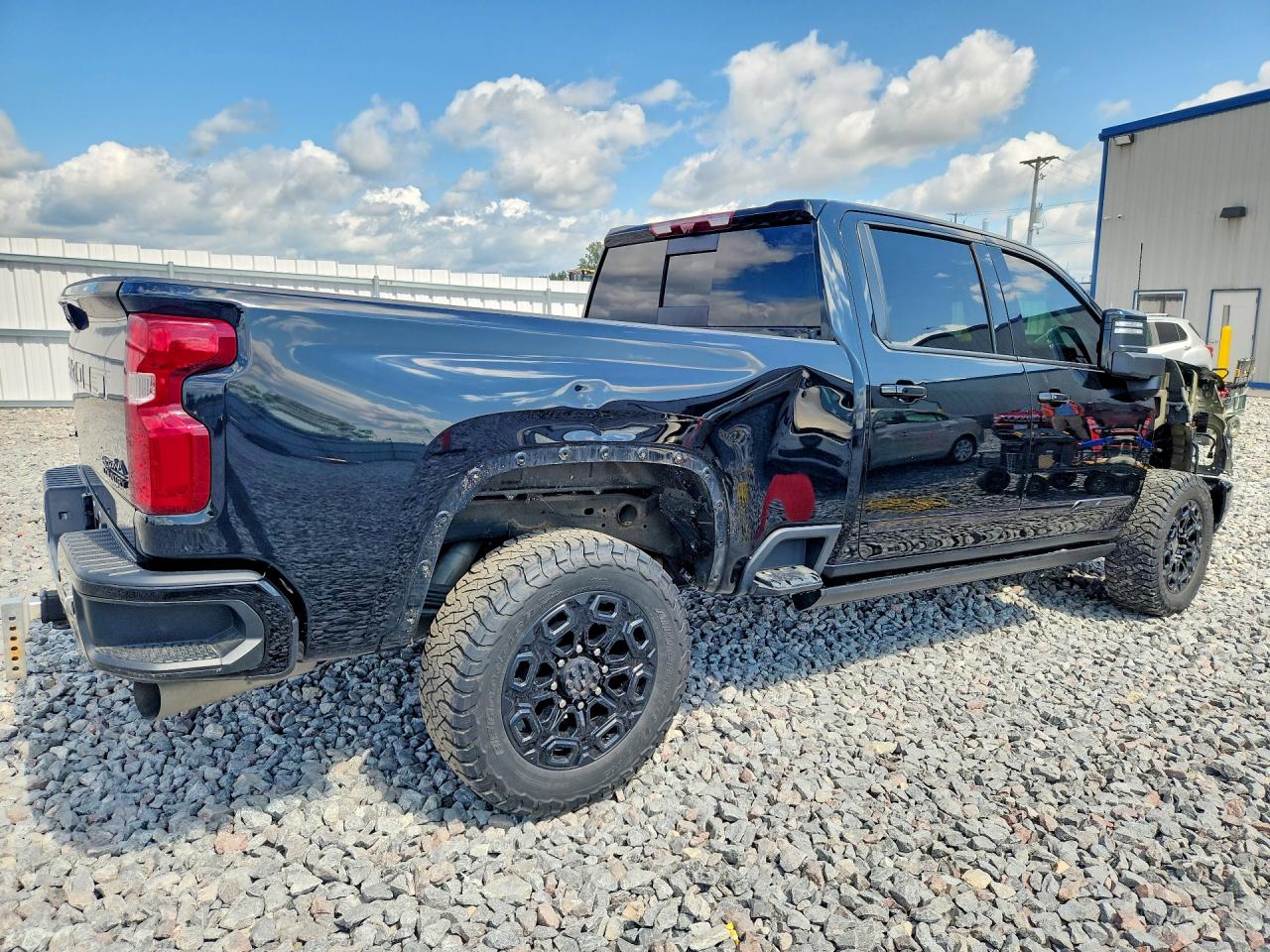 2024 CHEVROLET SILVERADO K2500 HIGH COUNTRY — снимка 3