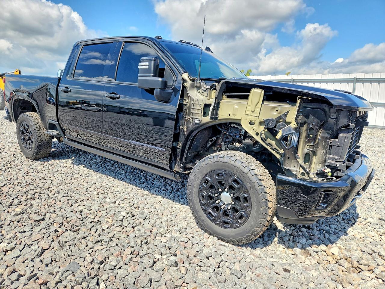 2024 CHEVROLET SILVERADO K2500 HIGH COUNTRY — снимка 4