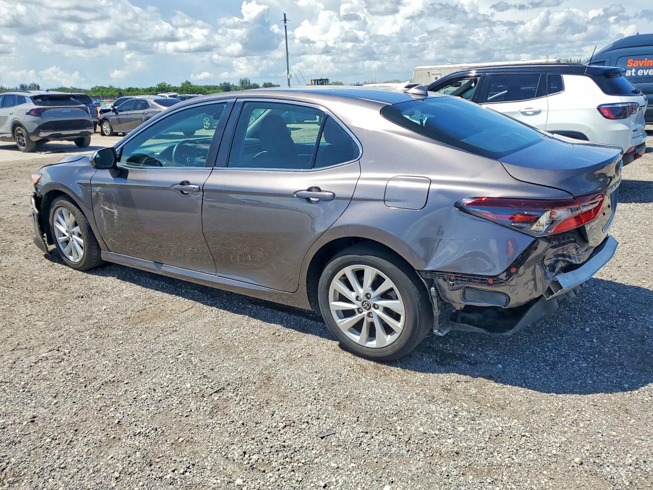 2023 TOYOTA CAMRY LE — снимка 2