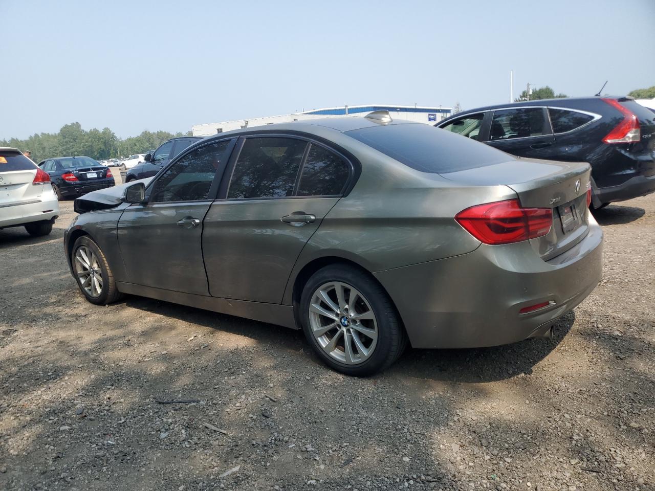 2017 BMW 320 XI — снимка 2