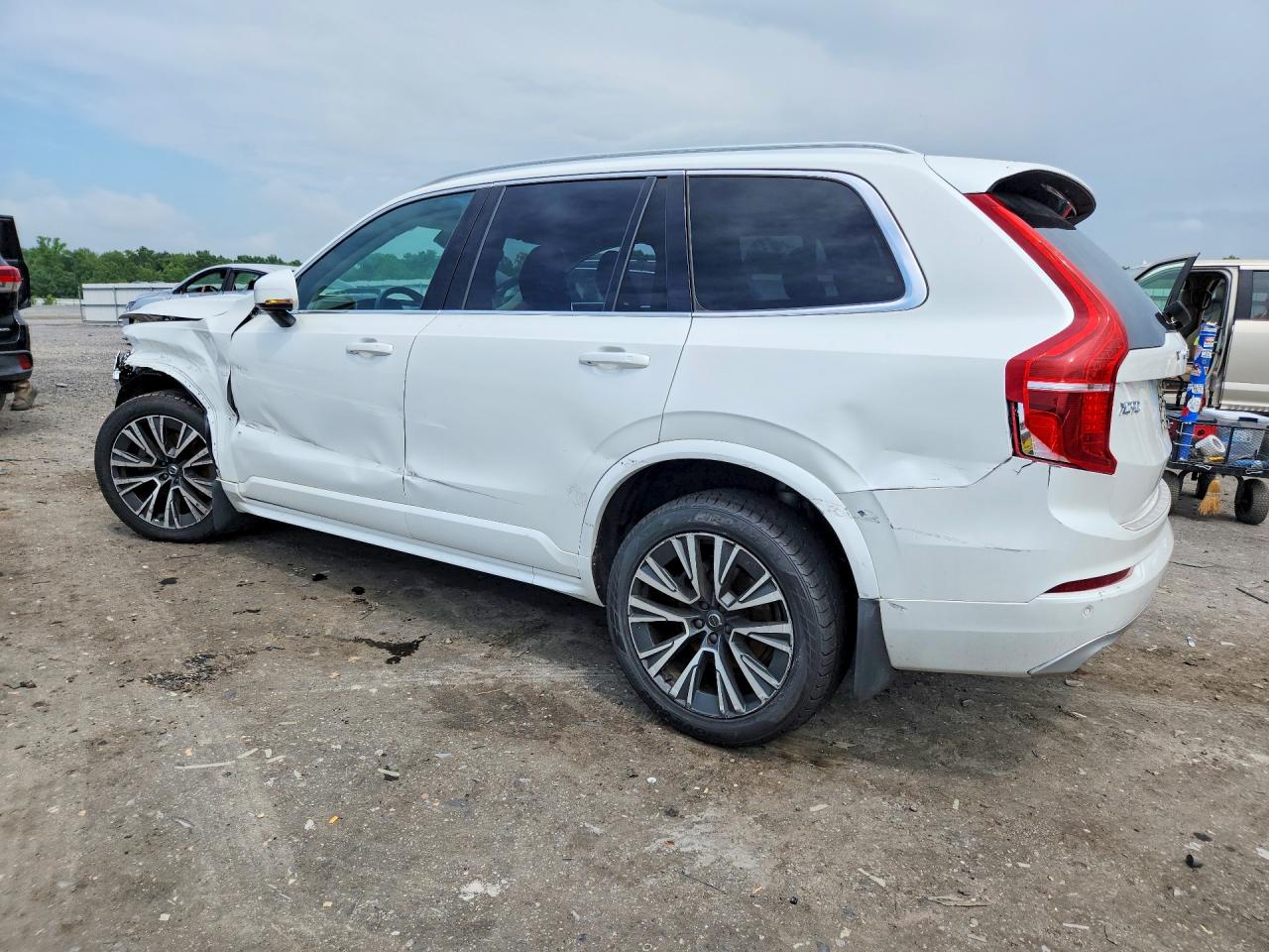 2021 VOLVO XC90 T5 MOMENTUM — снимка 2