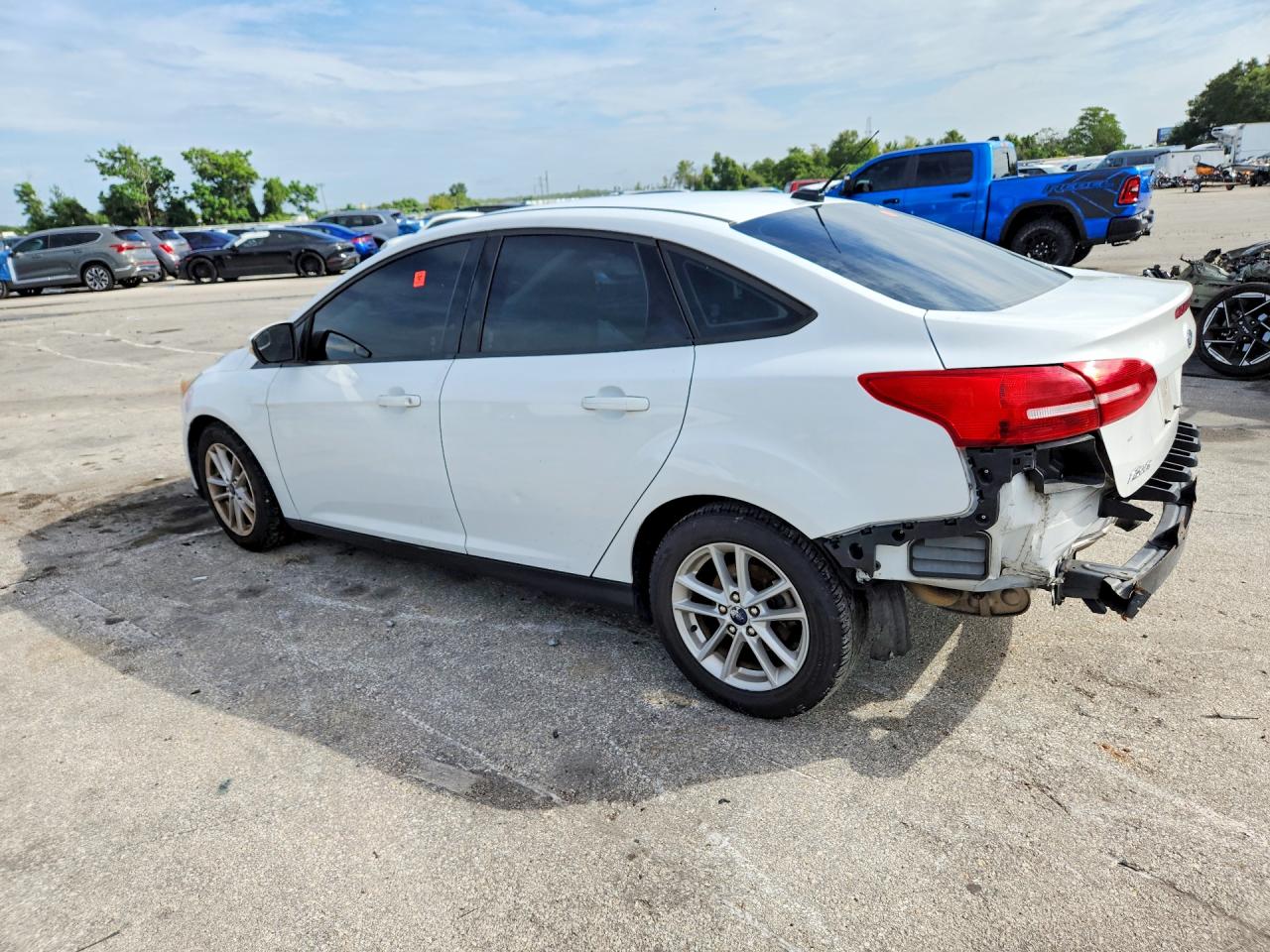 2017 FORD FOCUS SE — снимка 2