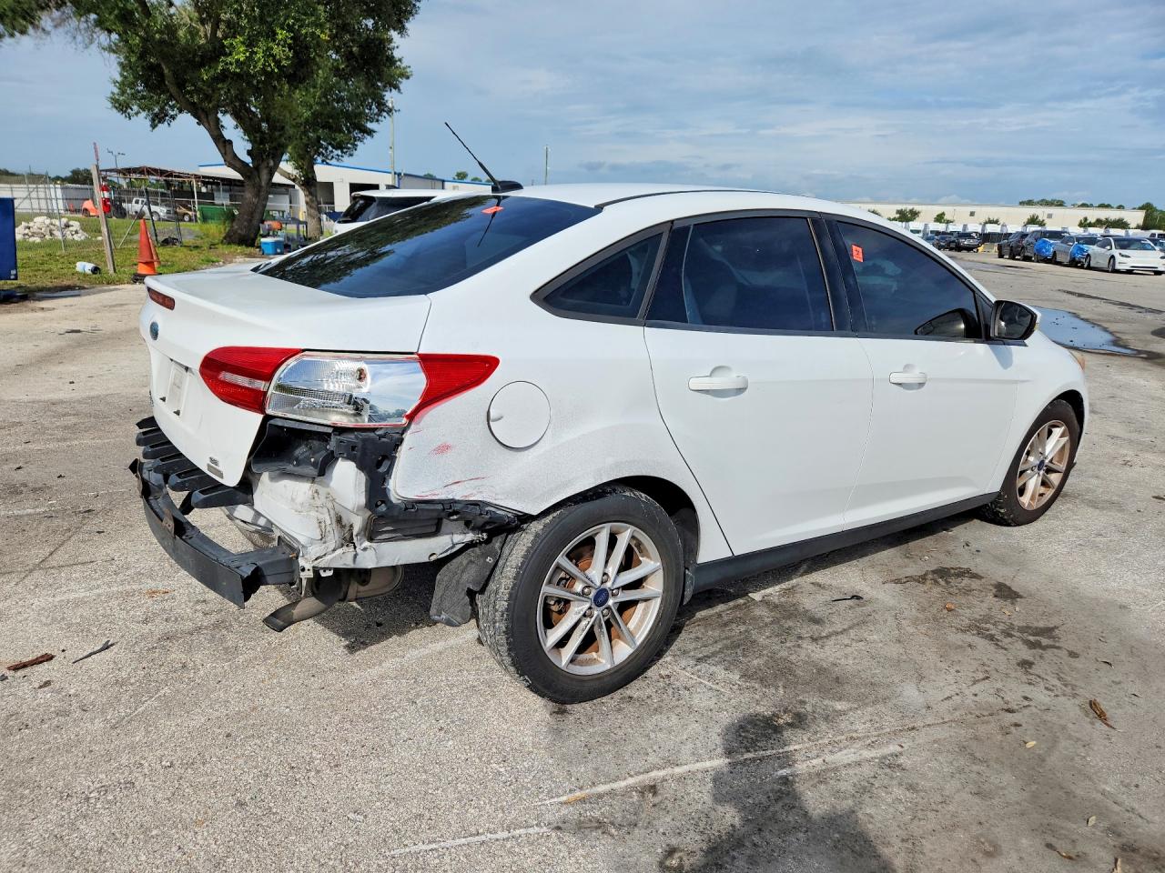 2017 FORD FOCUS SE — снимка 3