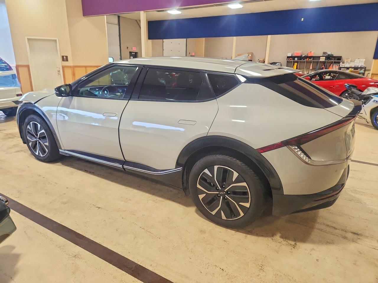 2023 KIA EV6 WIND — снимка 2