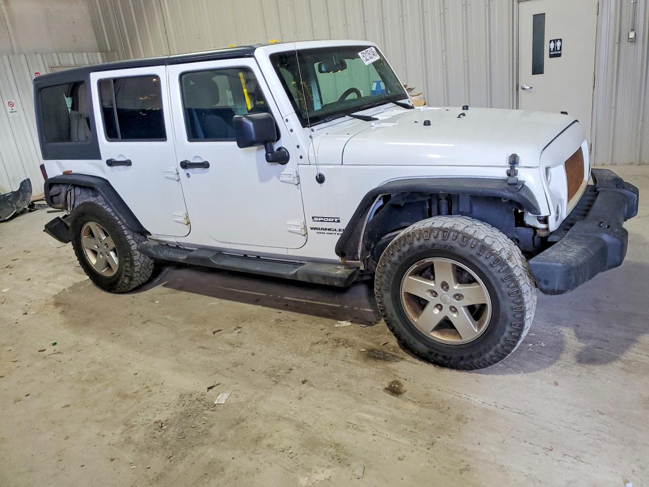 2017 JEEP WRANGLER UNLIMITED SPORT — снимка 4