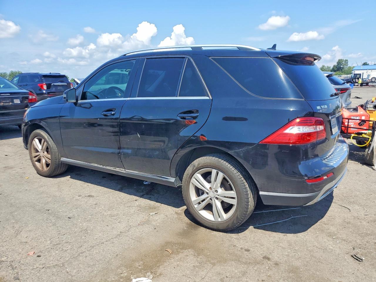 2015 MERCEDES-BENZ ML 350 4MATIC — снимка 2