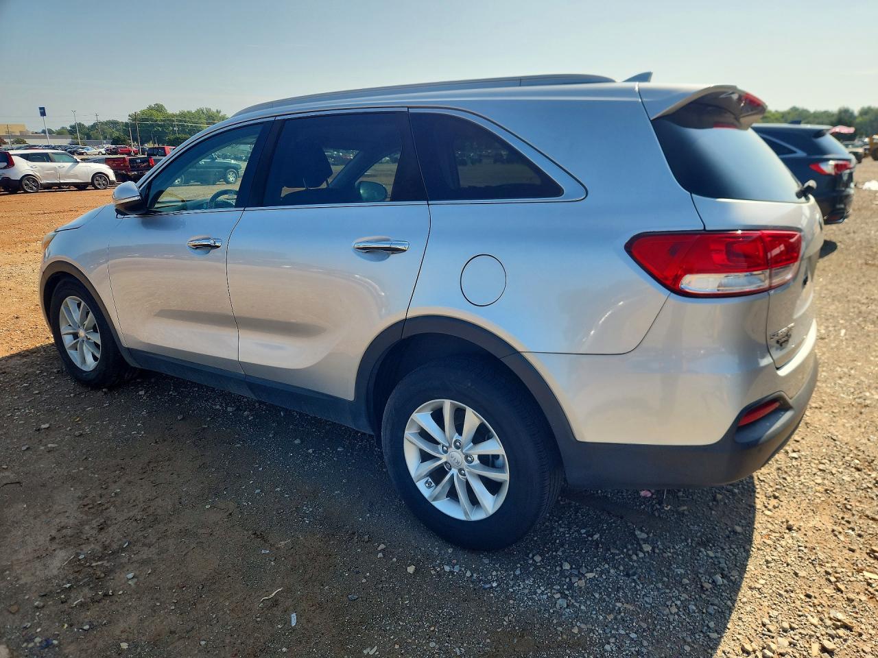 2017 KIA SORENTO LX — снимка 2