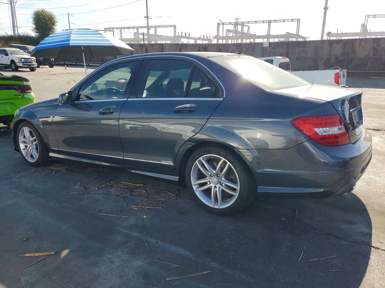 2013 MERCEDES-BENZ C 250 — снимка 2