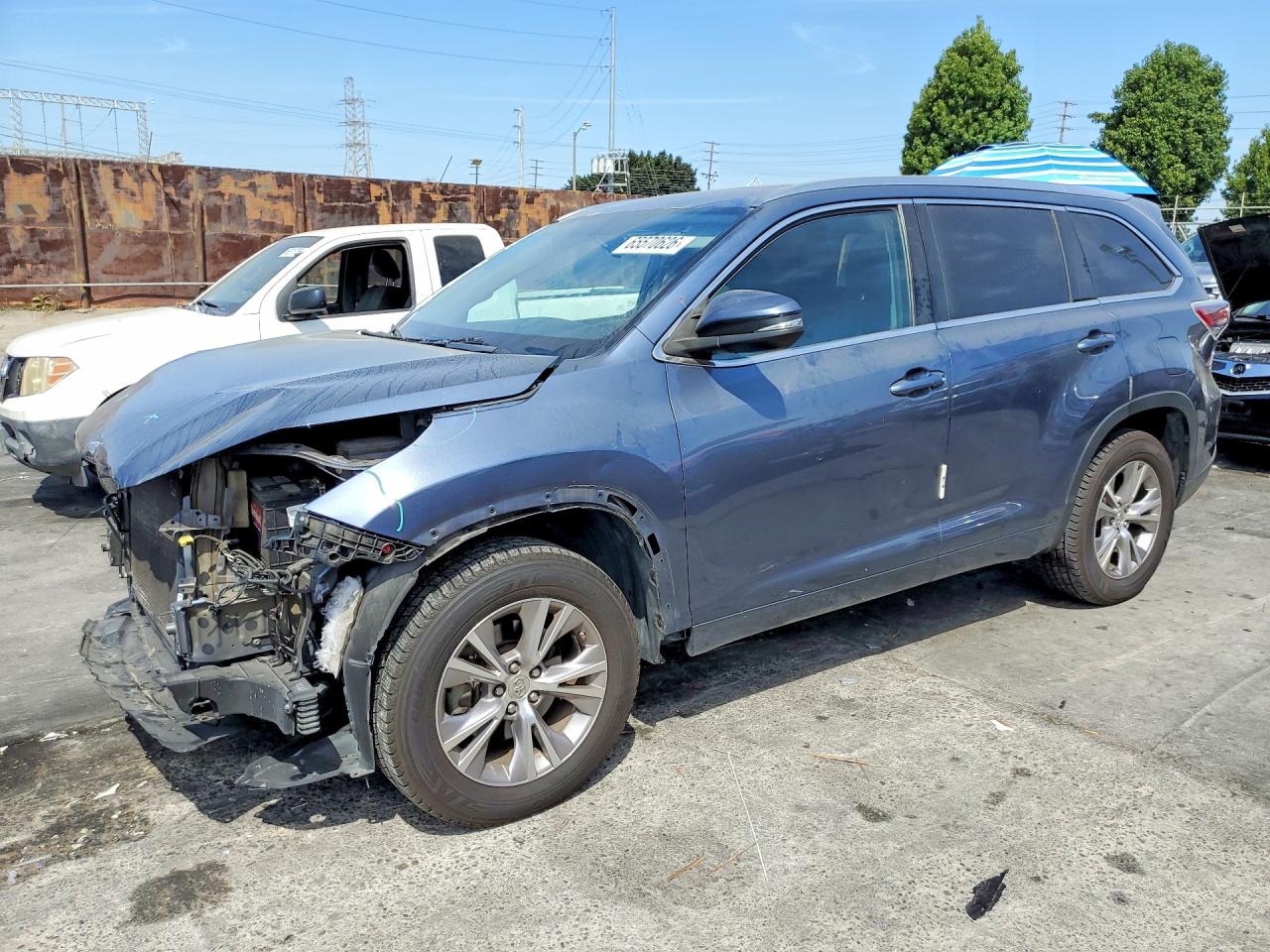 2015 TOYOTA HIGHLANDER XLE