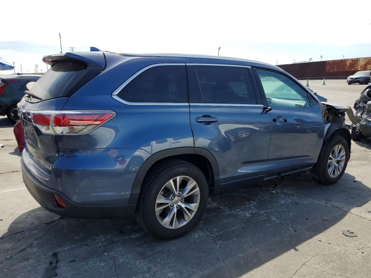 2015 TOYOTA HIGHLANDER XLE — снимка 3