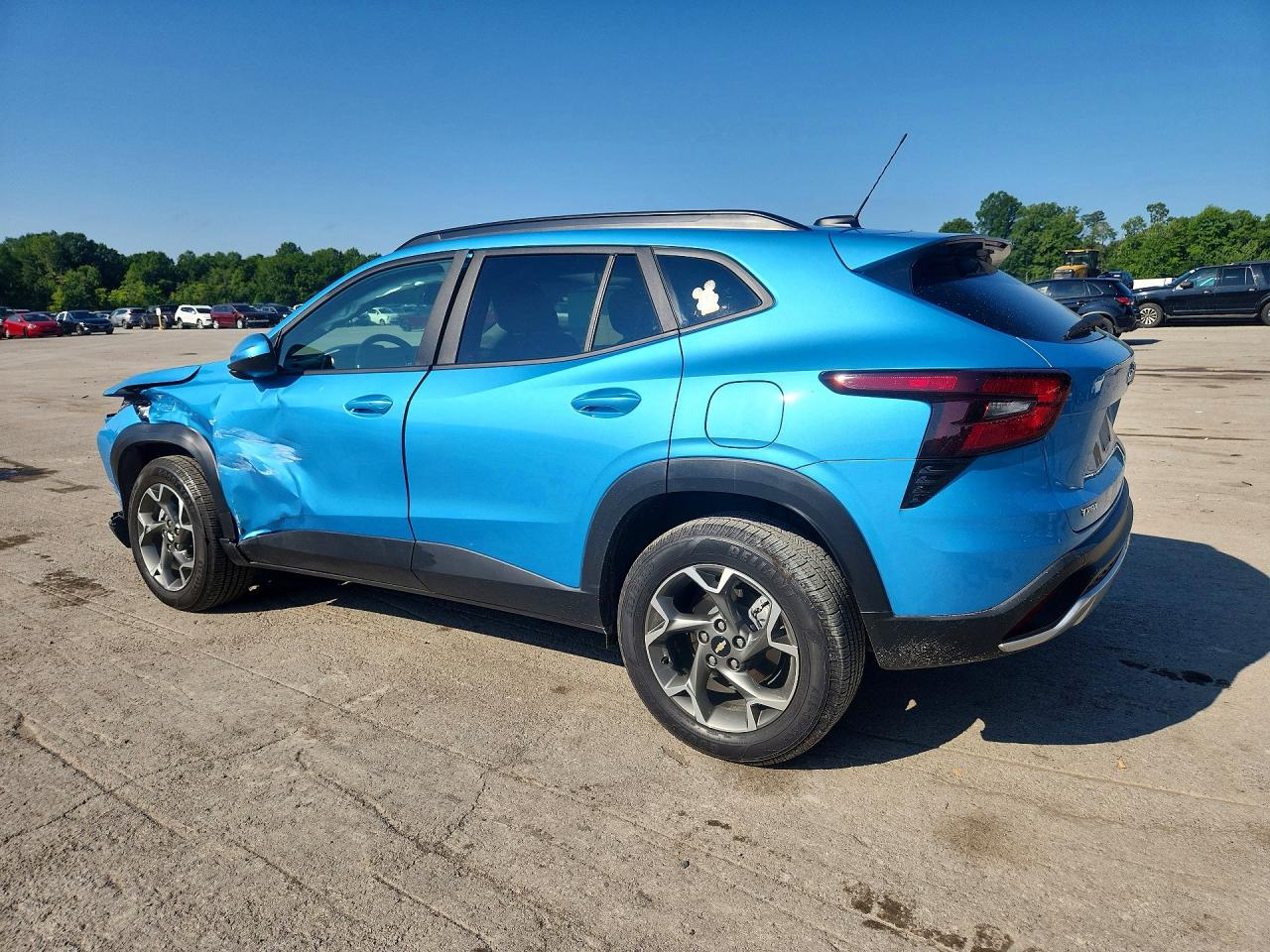 2025 CHEVROLET TRAX 1LT — снимка 2