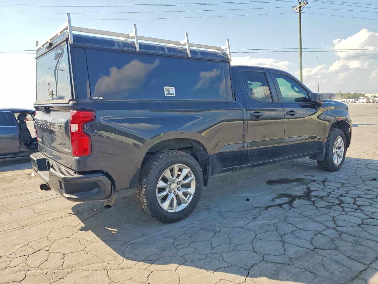 2022 CHEVROLET SILVERADO K1500 CUSTOM — снимка 3