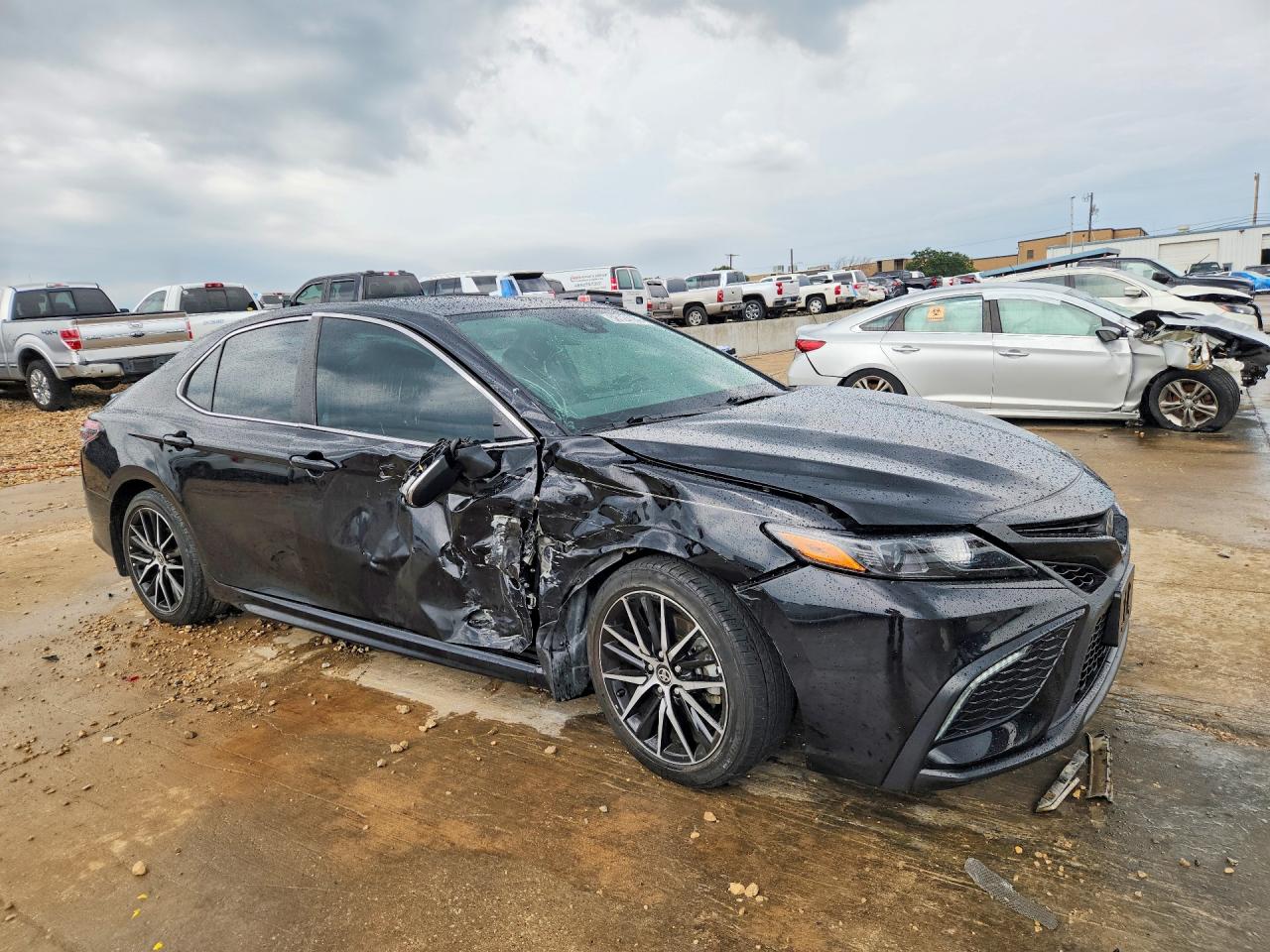 2024 TOYOTA CAMRY SE — снимка 4