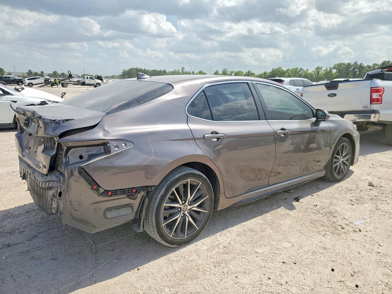 2023 TOYOTA CAMRY SE — снимка 3