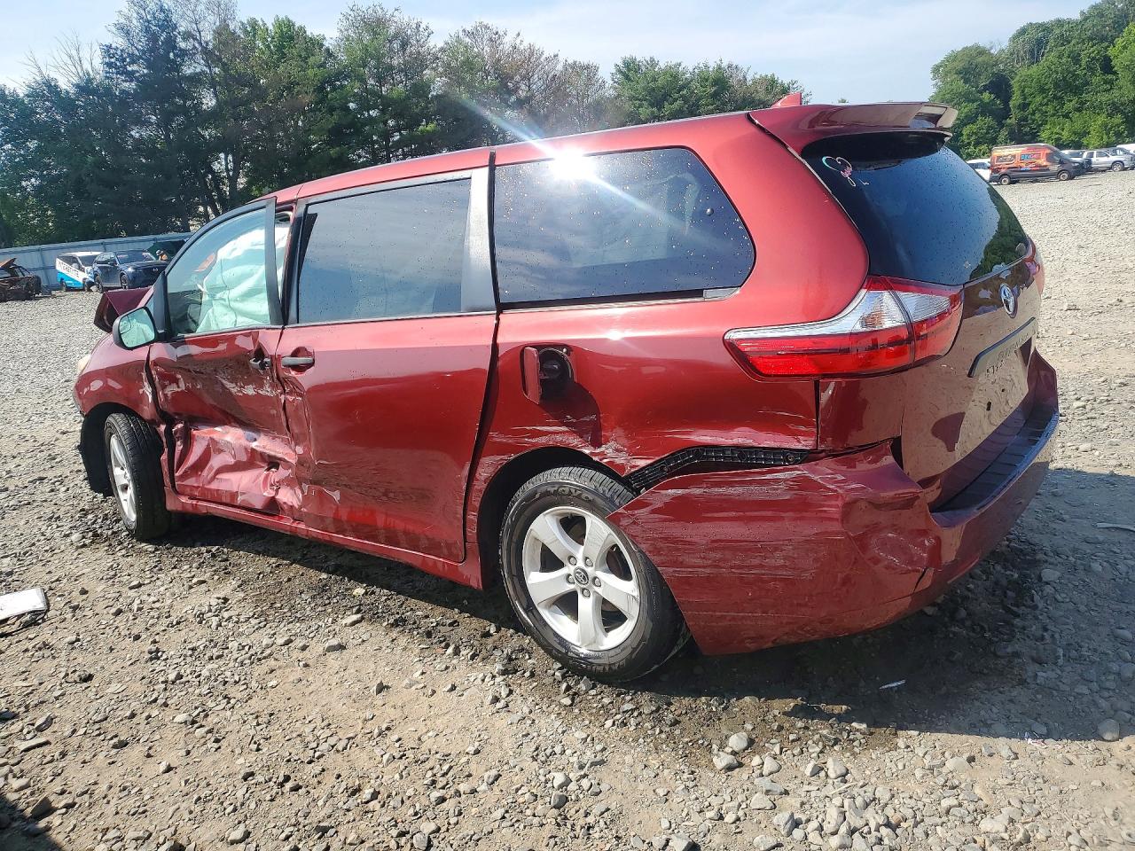 2019 TOYOTA SIENNA L 7-PASSENGER — снимка 2