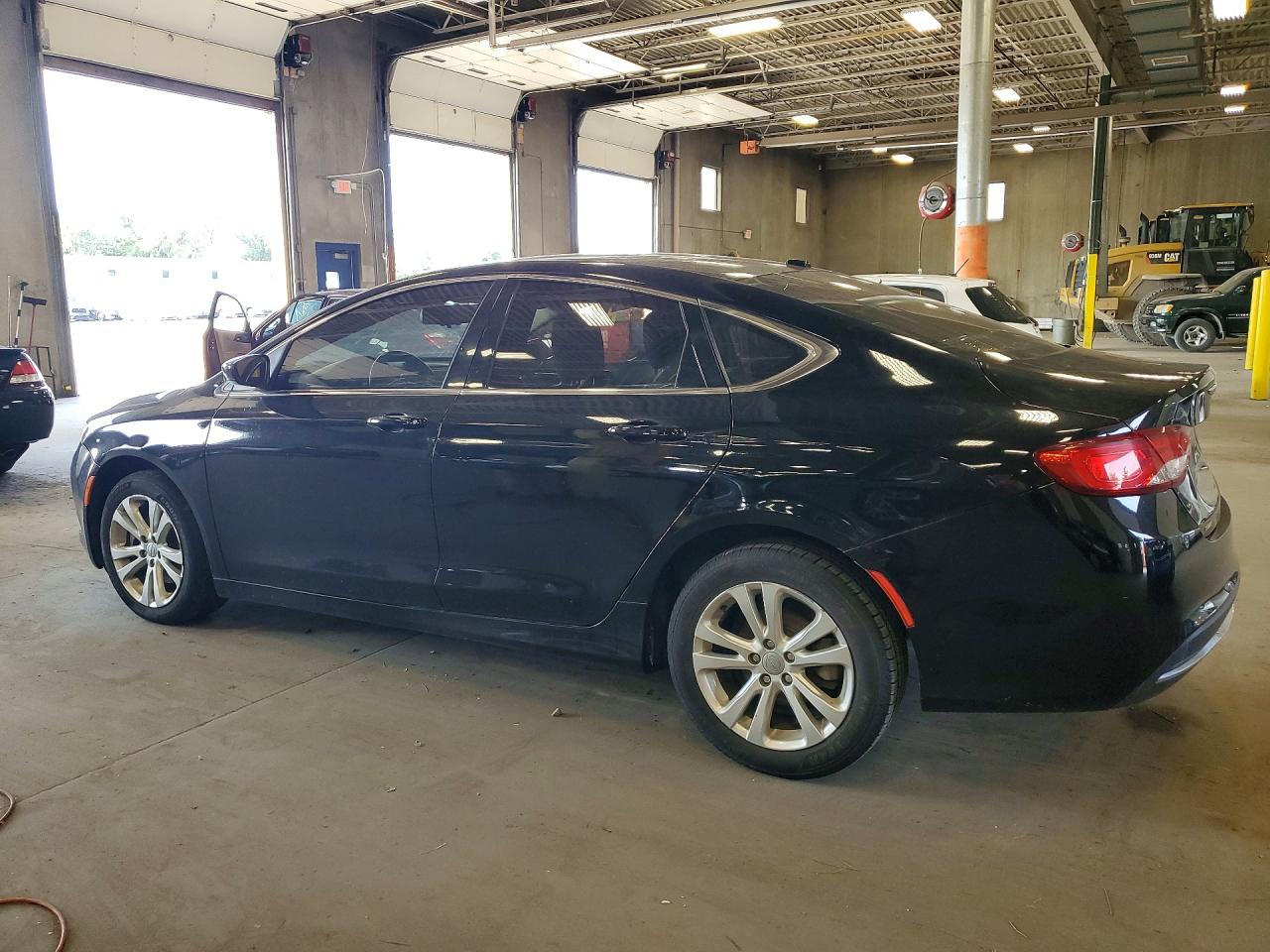 2015 CHRYSLER 200 LIMITED — снимка 2
