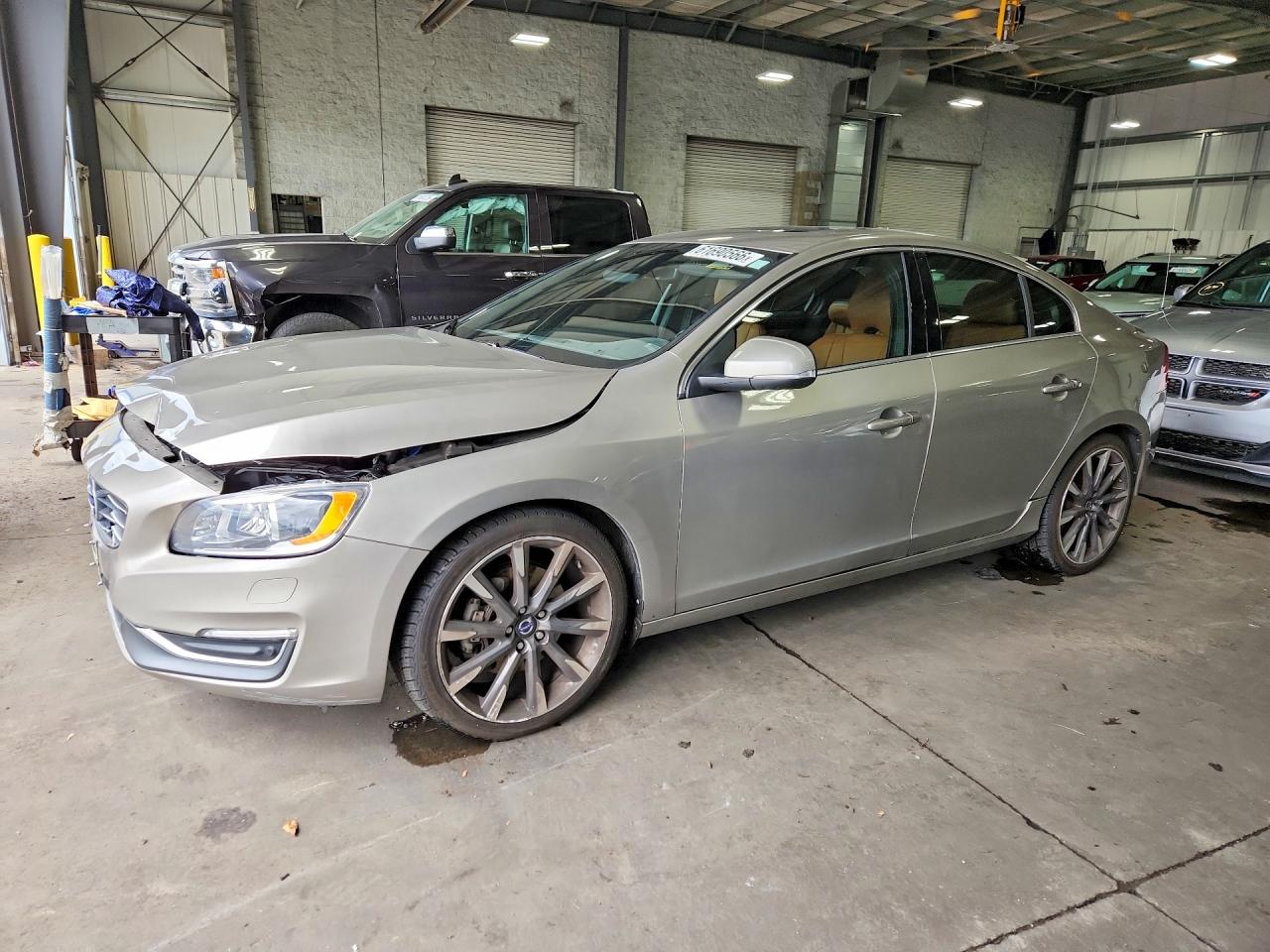 2015 VOLVO S60 PLATINUM