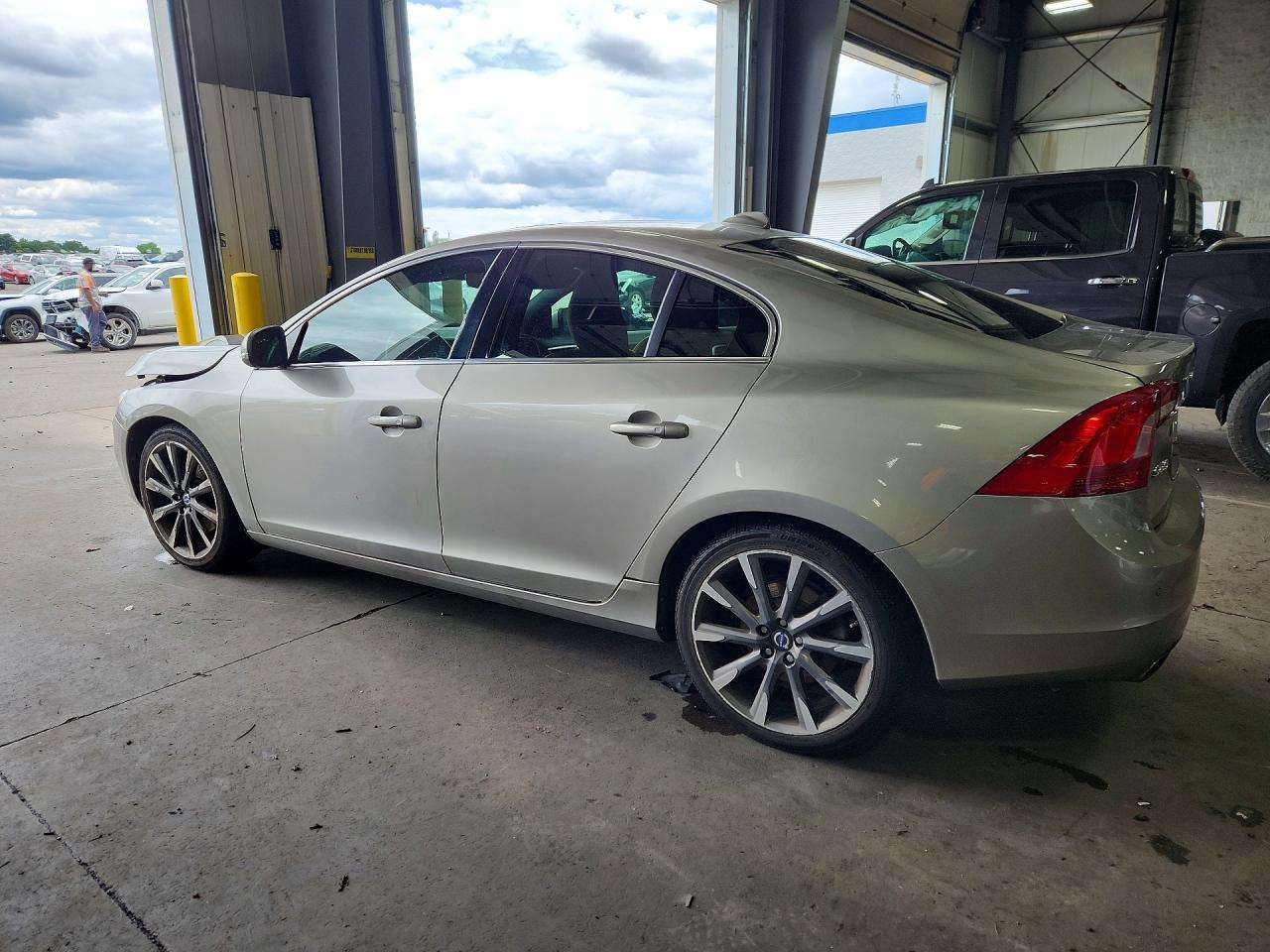 2015 VOLVO S60 PLATINUM — снимка 2
